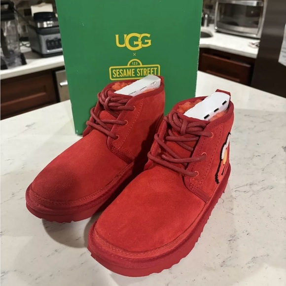 UGG X SESAME STREET Elmo Neumel RedLittle Kids Boots Preschool Size 3Y - Picture 5 of 8